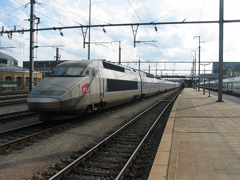TGV im Bahnhof Luxemburg im jahr 2005